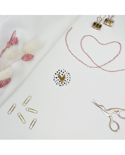 Aufkleber goldenes Herz mit Dots